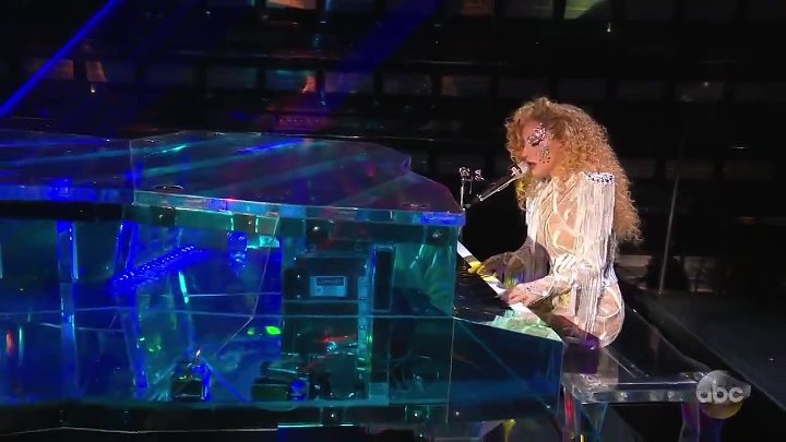 Lady Gaga The Cure Live Amas 17
