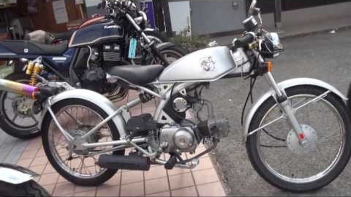 カフェレーサー ソロ 50 Honda Solo