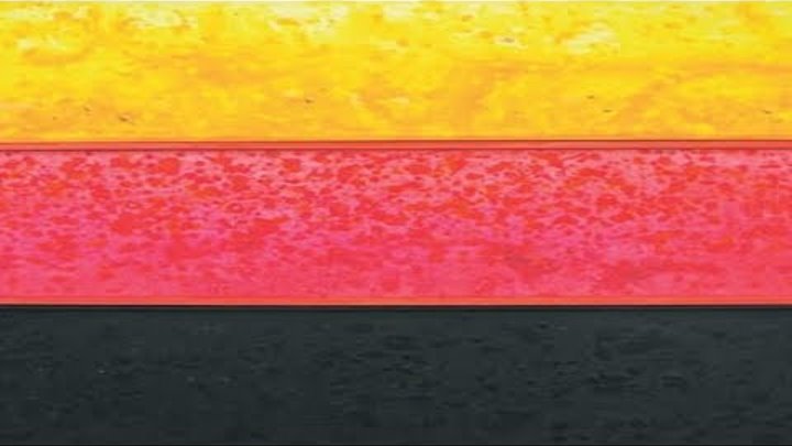 Mary Bauermeister Gold Rot Schwarz Die Deutsche Flagge Vom Kopf Auf Die Fusse Gestellt
