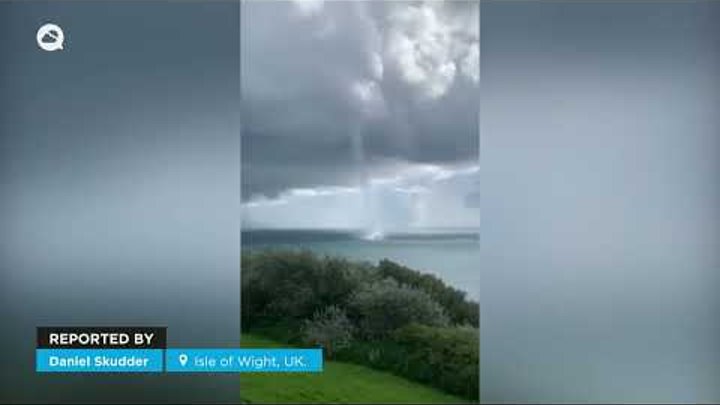 Водяной смерч у побережья о. Уайт. Великобритания. | Интересный контент ...