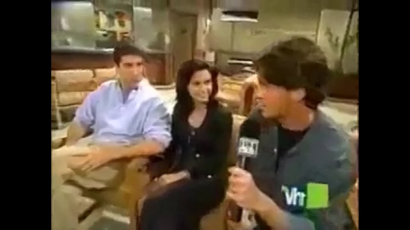 The "Friends" cast interrupting each other's interviews