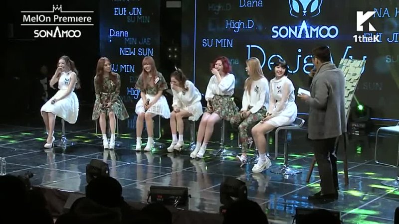 Mel On Premiere Showcase SONAMOO Deja Vu + EVERLASTING