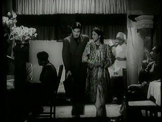Влюблённая душа (Неблагодарность) / Bewafa 1952 .четвертая часть. В ролях: Радж Капур, Наргис, Ашок Кумар, Нилам, Сиддикуи