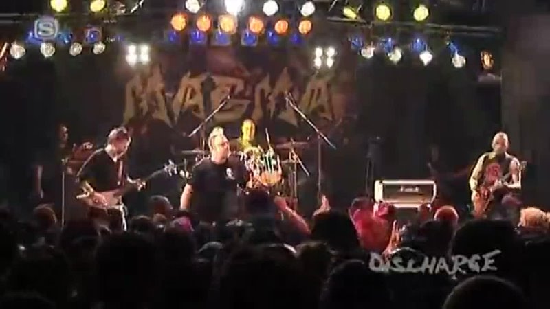 Discharge - The Nightmare Continues\ Realities of War (live japan 2009)