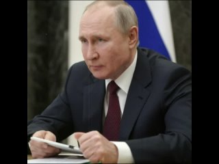 Президент России потребовал от чиновников вернуть наворованное