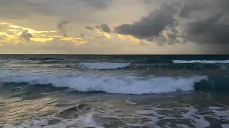 Ocean sounds. Sunrise. Storm by the ocean. Relaxing nature sounds. 1