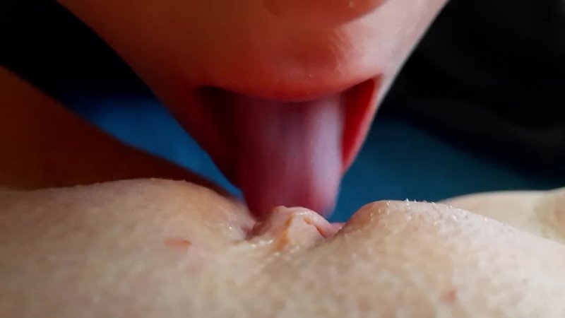 Licking her Shaved Pussy Close up - Strapon Therapy