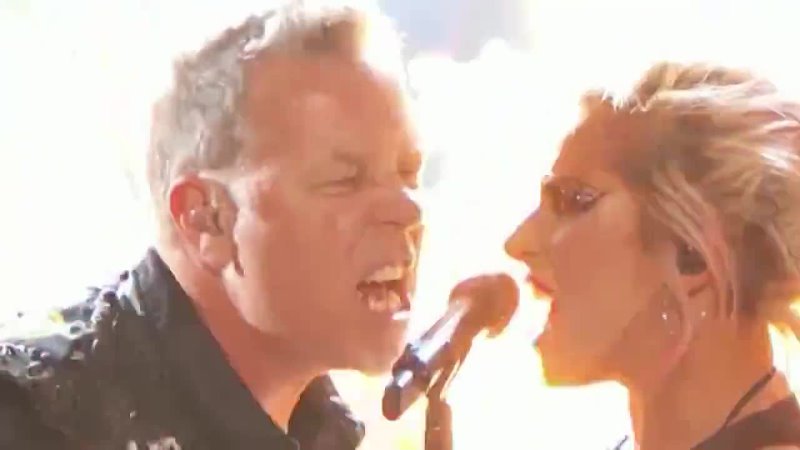 Metallica Lady Gaga Moth Into Flame ( Mic Feed) Live In Los Angeles 2017 59th Grammy
