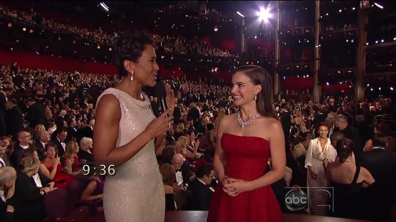 Natalie Portman at the Oscars Red Carpet Live