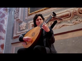 J. S. Bach - Partita in C moll BWV 997 - Evangelina Mascardi, Baroque Lute.mp4