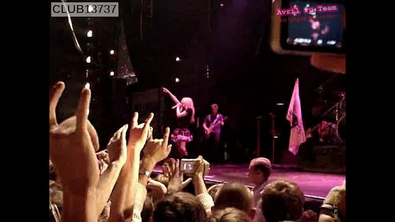 Avril Lavigne - I Always Get What I Want (Live @ B1 Club, Moscow 