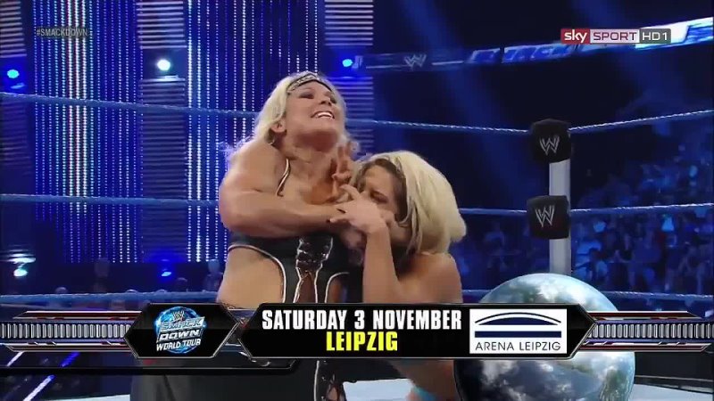 WWE Smack Down 9 14 12 Kaitlyn vs Beth