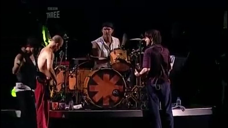Red Hot Chili Peppers - C'mon Girl (Live)