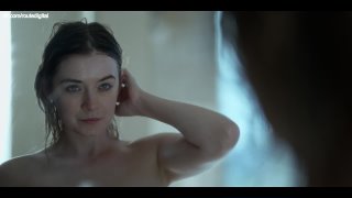 Sarah bolger naked