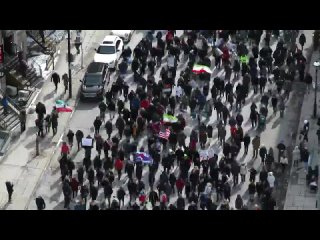 0-Manifestation Montreal -30 Minutes En 25 Secondes