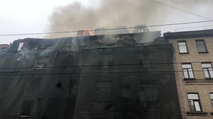 18 мая в 17:54 на телефон МЧС поступило сообщение о пожаре по адресу: ул. Большая Пушкарская, д. 7 ...