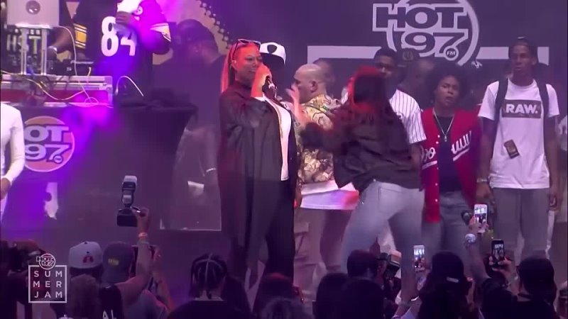 Remy Ma brings out Lil Kim, Queen Latifah, Cardi B in response to Nicki Minaj ( HOT 97 Summer