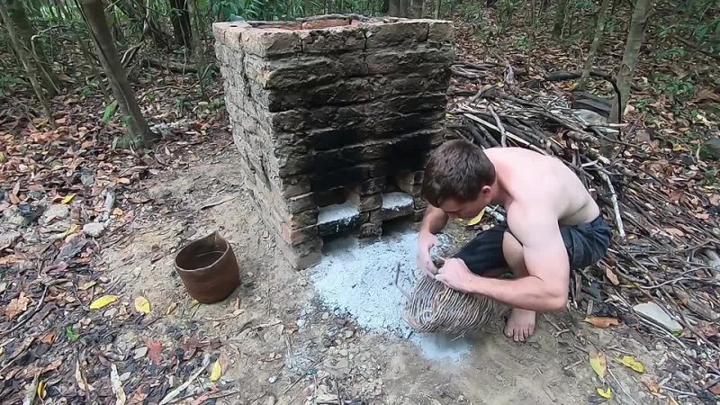 Primitive Technology: Pot Made of Wood Ash New Clay