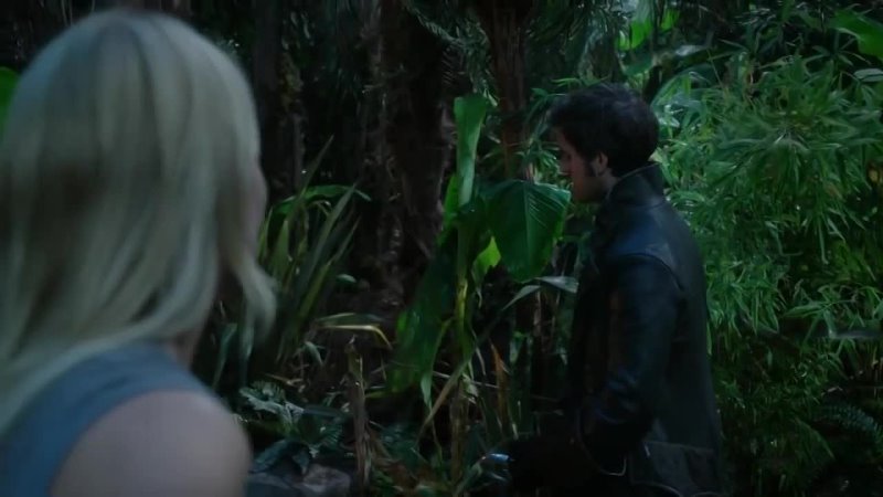 HD 3x05 (6) HOOK AND EMMA FIRST