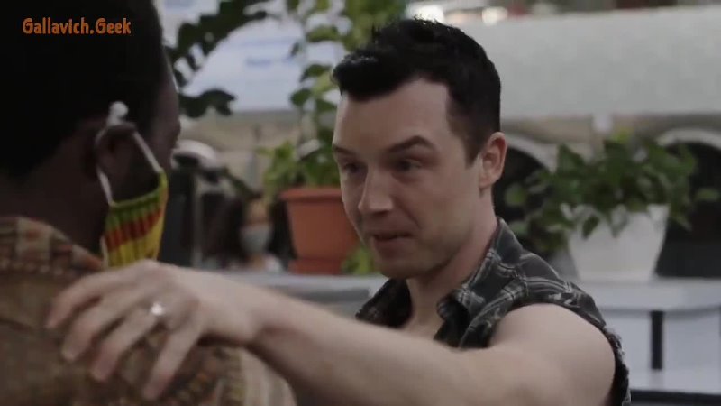 Shameless S11 E01 Micky at the laundromat deleted