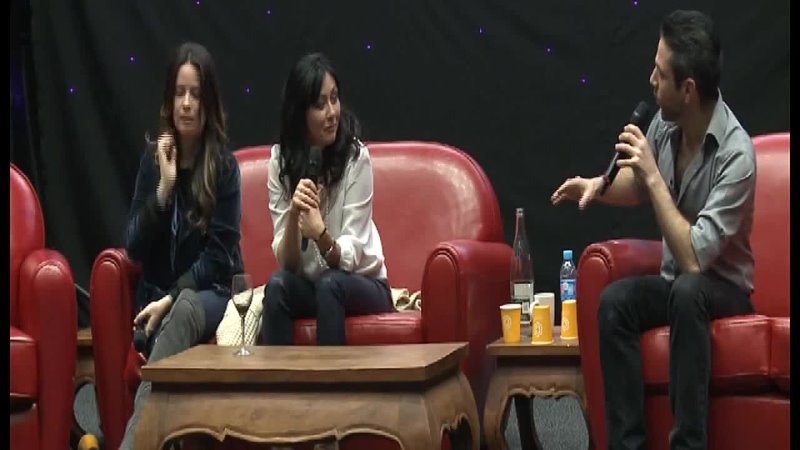 charmed convention holly marie combs and shannen doherty panel p. 2
