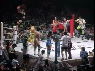 Kong, K. Inoue, T. Inoue  Hasegawa (AJW) vs. Kansai, Ozaki, Suzuki  Fukuoka (JWP)