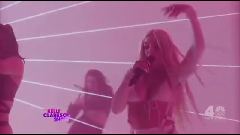 Ava Max My Head My Heart (live on The Kelly Clarkson