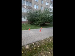На улице Краснодонцев 40-летний мужчина ехал на электросамокате и сбил малыша, которому меньше года.  Ребёнка с... (видео)