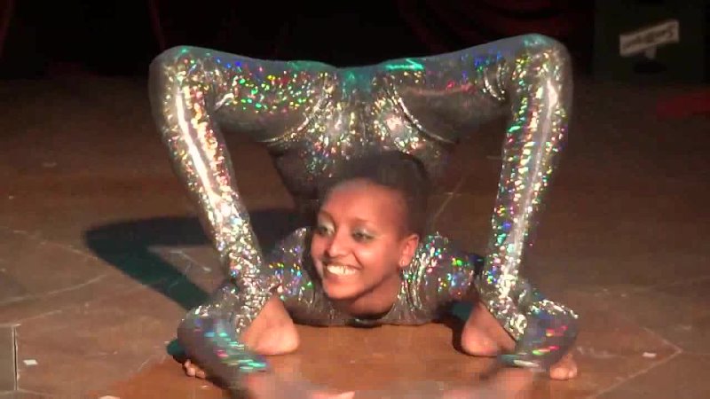 Sexy African Contortionist