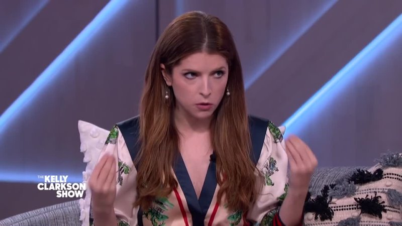 Anna Kendrick Busts Out Pitch Perfect Beatboxes In Public And Jokes Shes Like A