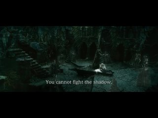 Галадриэль спасает Гэндальфа. Саруман и Элронд сражаются с назгулами.