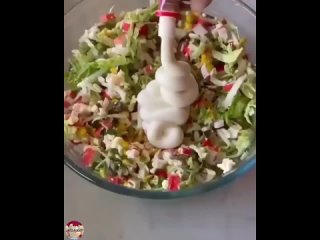 Необычный крабовый салатик