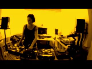 CANDY COX @ I PLAY WHAT I WANT #3 - DRUM N BASS II