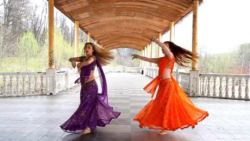 танец под индийскую