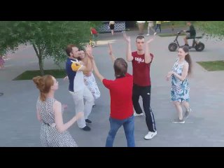 SibSiesta — Где танцевать? Сальса Бачата Кизомба kullanıcısından video