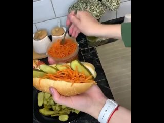 Бывает, хочется чего-то вредного, но такого вкусного. Но даже привычный фастфуд можно