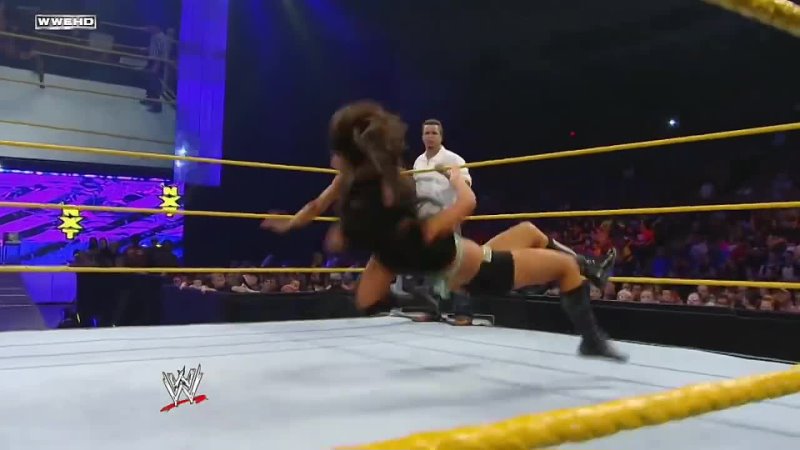 AJ (w, Primo) vs Maxine (w, Alicia