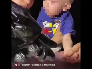 В России молодые родители сделали татуировку годовалому ребёнку для участия в конкурсе известного стримера Mellstroy... (видео)