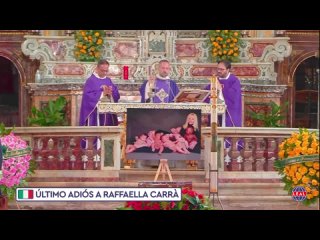 Italia · El último adiós a Raffaella Carrà en la Iglesia de Santa Maria in Ara Coeli de Roma...