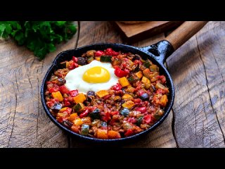 🍲 Готовим «Писто», испанское овощное рагу из кабачков, баклажанов и помидоров — видео рецепт