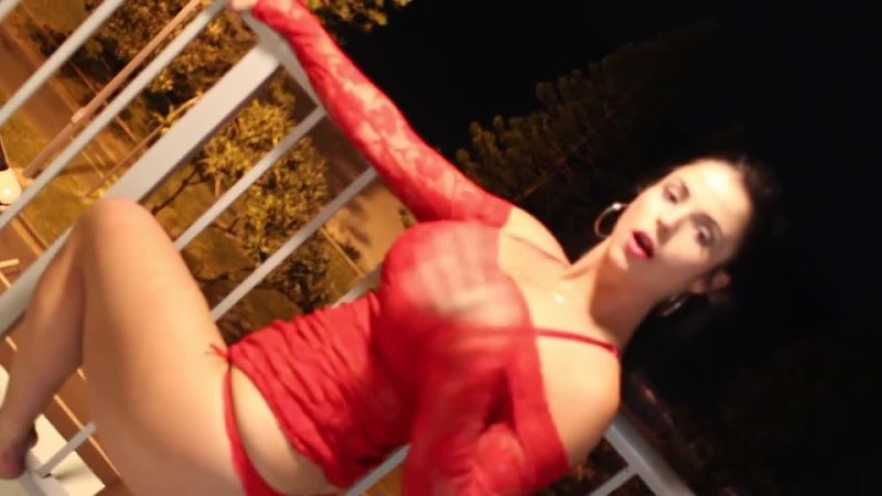 EXOTIC DANCER TWERKING IN RED LINGERIE - NECRO -  LICINPUSEE  BTS Outtakes