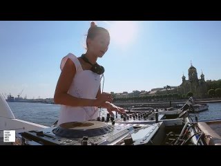 #FROMRUSSIAWITHBASS 003   LADY WAKS   ST - PETERSBURG