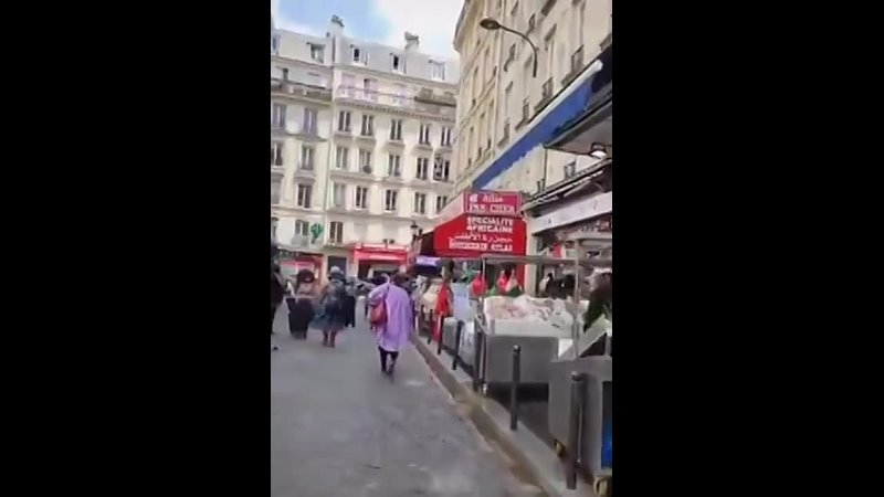 PARIS - JUIN 2021 - Petite balade matinale dans les rues de  - 