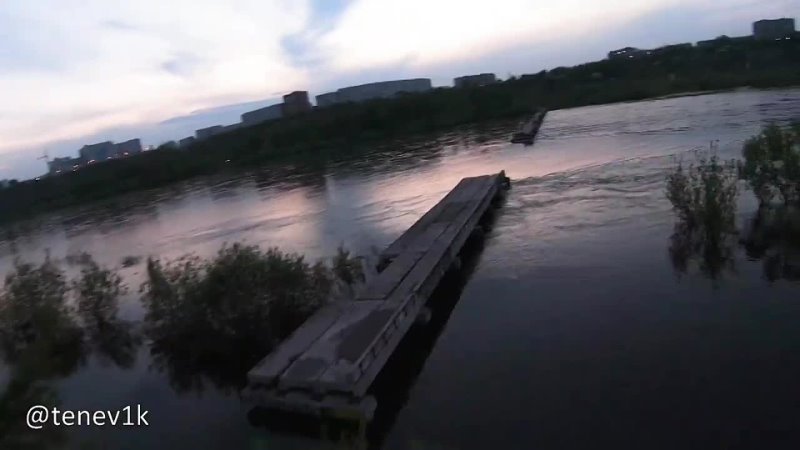 Разрушенный мост. Красноярск