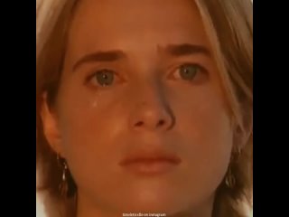 Летисия Спиллер в роли Беатриз в сериале “Заза“ (1997)