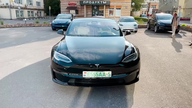Tesla Plaid!