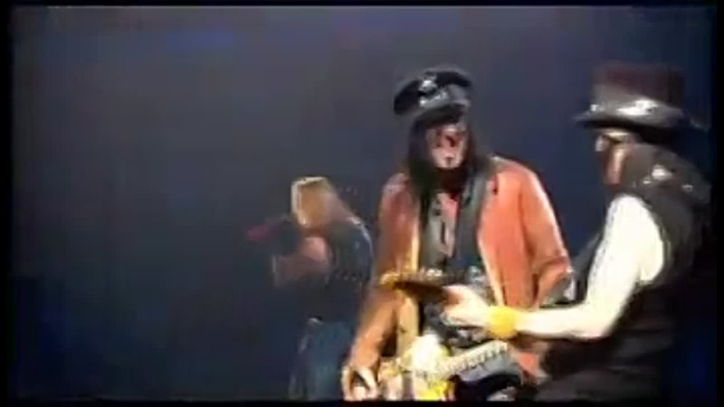 Motley Crue Dr feelgood live carnival of