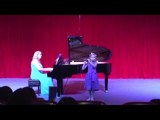 Злата Ефимова, флейта-пикколо - Молдовеняска / Zlata Efimova, flute-piccolo - Moldoveniasca