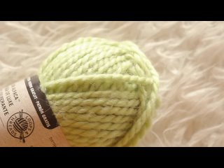 [kirrilalia] i crochet the $300 chunky sweater of your dreams // hope macaulay inspired