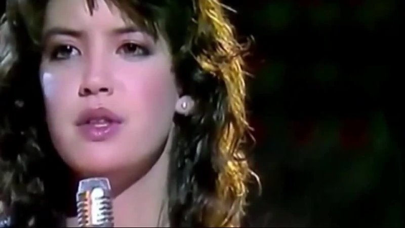 PHOEBE CATES –  PARADISE 